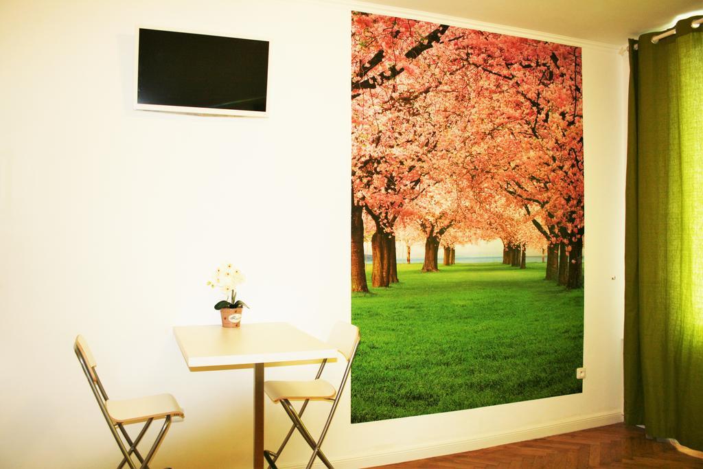 Apartment Lea Praha Bagian luar foto