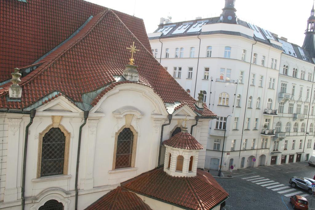 Apartment Lea Praha Bagian luar foto