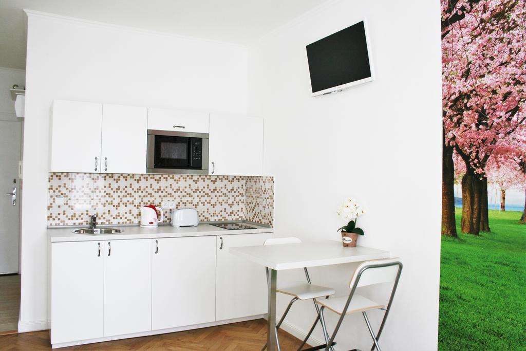 Apartment Lea Praha Bagian luar foto